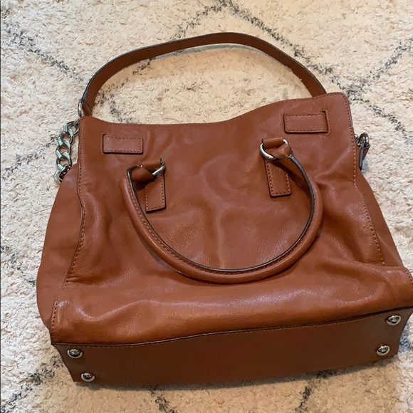 Michael Kors Large Leather Shoulder Bag - Picture 2 of 6